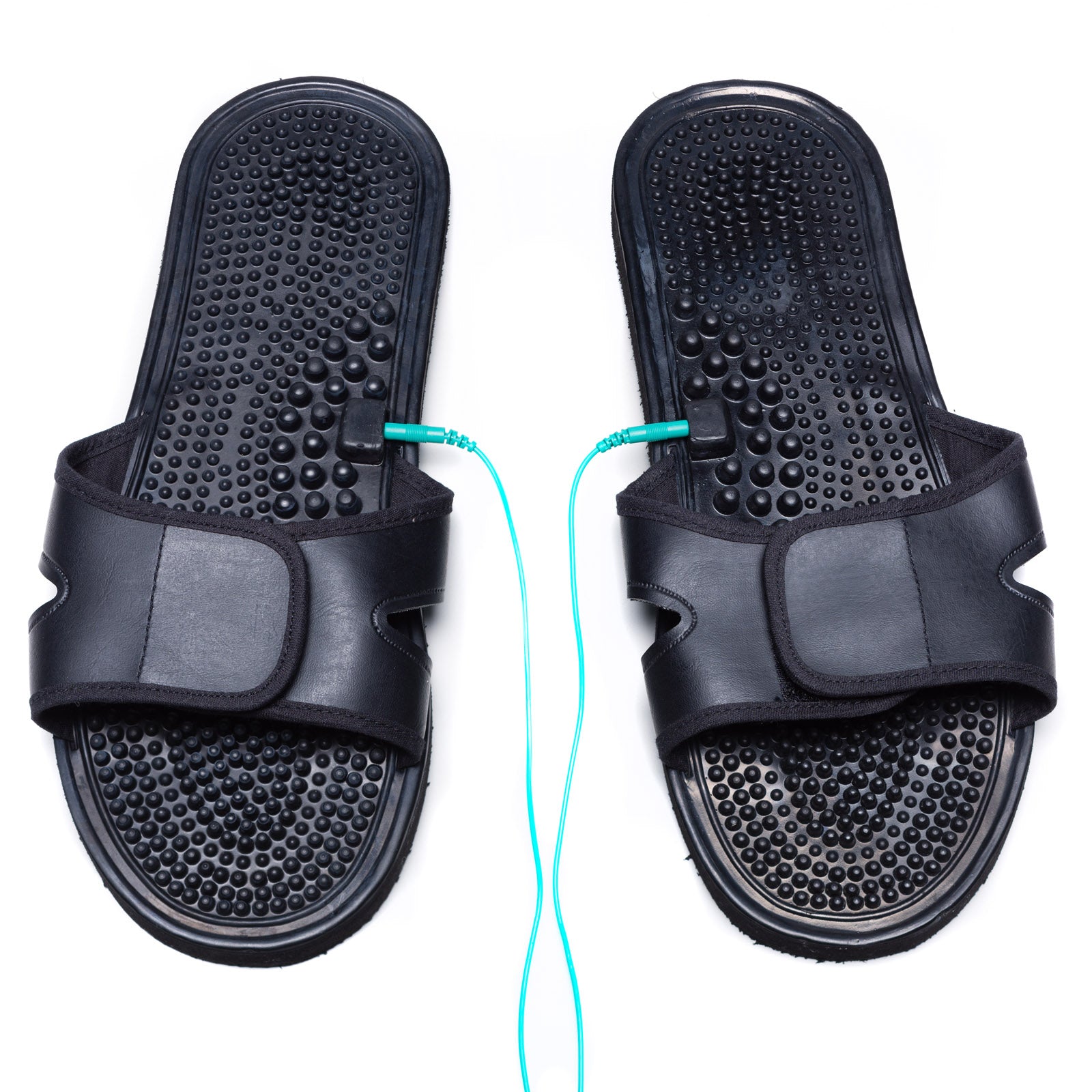 TESMED SLIPPERS - chaussons pour la stimulation du pied, à utiliser en combinaison avec un appareil TESMED. Pendant le traitement, on ressent un agréable massage du pied jusqu'au genou